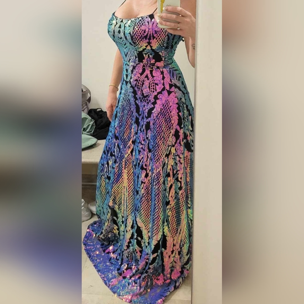 City Vibe shiny Formal Sequen Home Coming Prom Gown